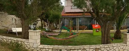 Kavos Psarou & *
